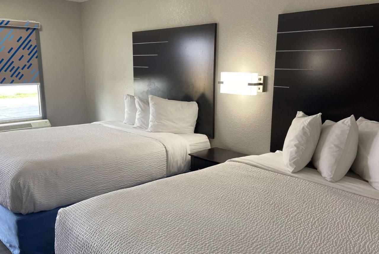 Days Inn By Wyndham Moss Point Pascagoula Bagian luar foto